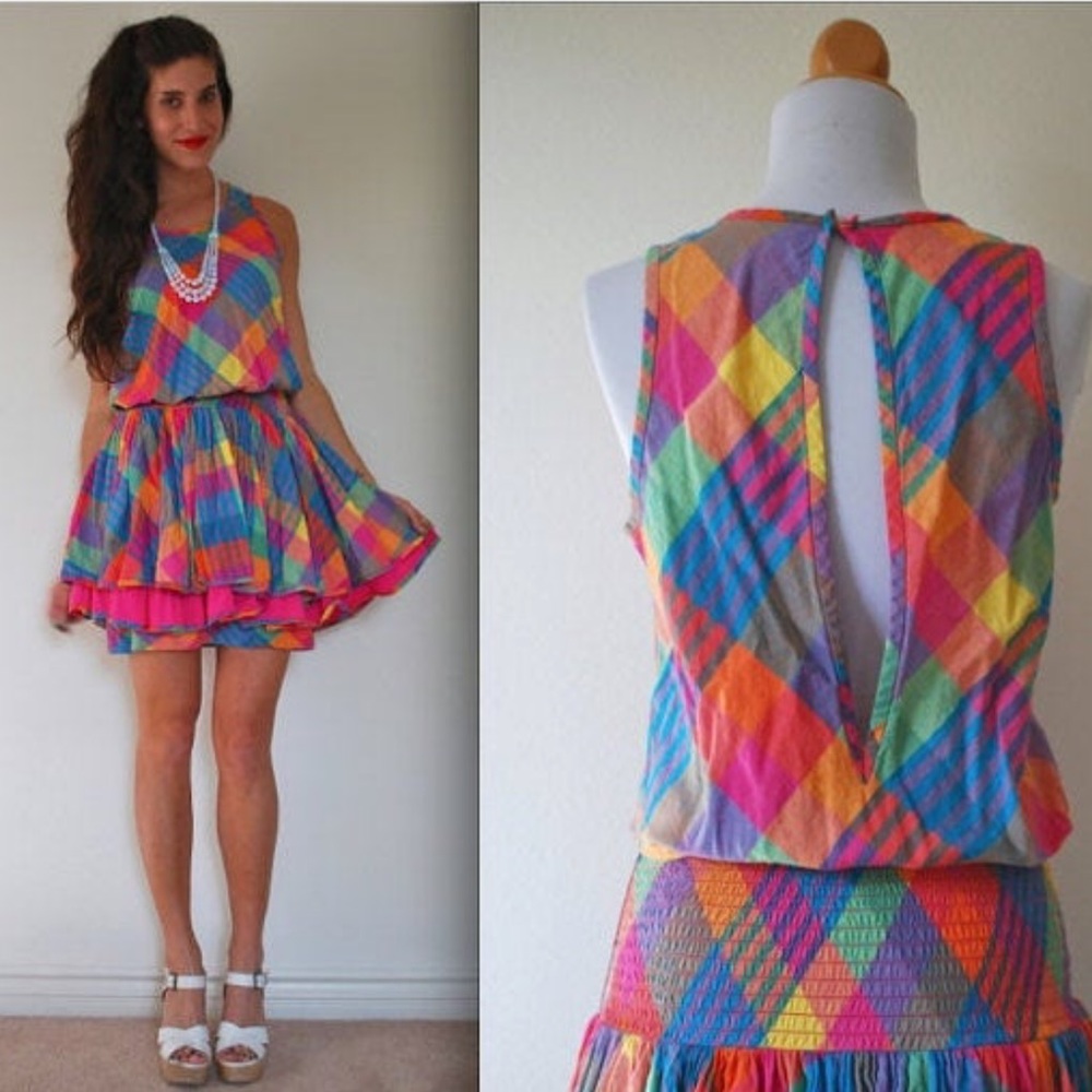 Vintage plaid smocked open back dress- med